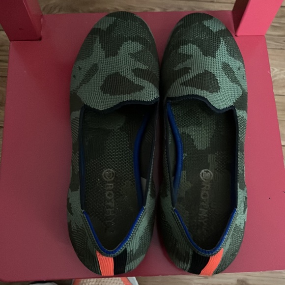Rothy’s girls camo size 4 womens 5/5.5 EUC - Picture 3 of 3